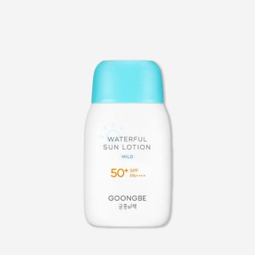 GOONGBE Waterful Sun Lotion Mild SPF 50+ PA++++ - 80mlGOONGBE Waterful Sun Lotion Mild SPF 50+ PA++++ is a lightweight, broad-spectrum sun protection lotion designed to shield your skin from harmful UVA and UVB rays. With a high SPF 50+ and PA++++ rating, it provides excellent defense against sun damage while being gentle on sensitive skin. The 80ml size is perfect for convenient application and reapplication throughout the day. Its waterful, non-sticky formula offers a refreshing feel, helping to keep your skin hydrated, protected, and comfortable under the sun.