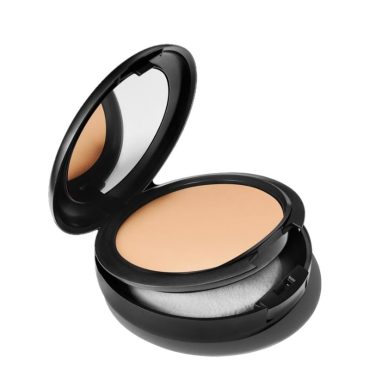 MAC Studio FiX Powder Plus Foundation NC30